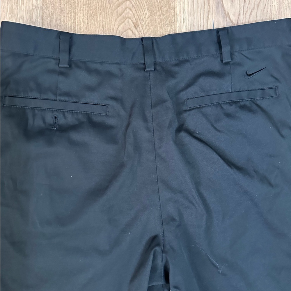 Nike Dri Fit Tech Golf Shorts navyEmbroidered Swoosh Sz 32 medium - Picture 5 of 5